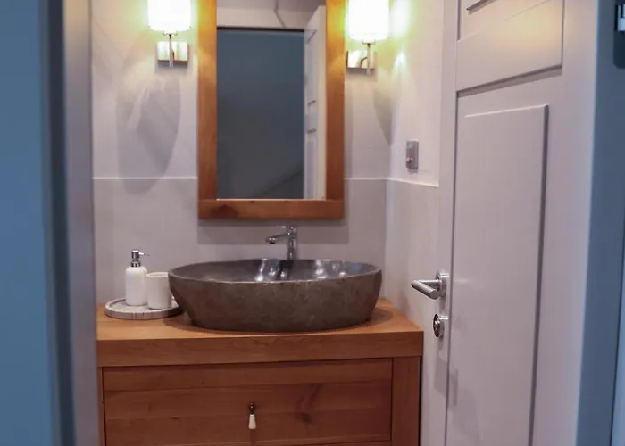 Gigi Mountain Дивчибаре