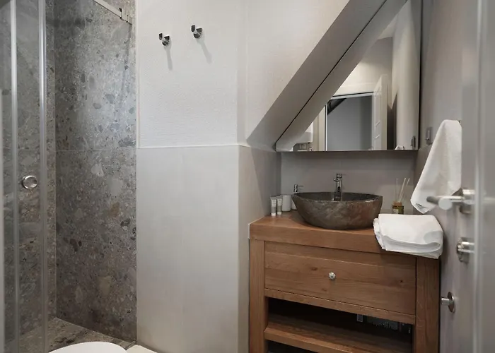 Gigi Mountain Дивчибаре